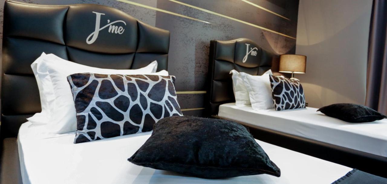 J'me Boutique - Adults Only 4*