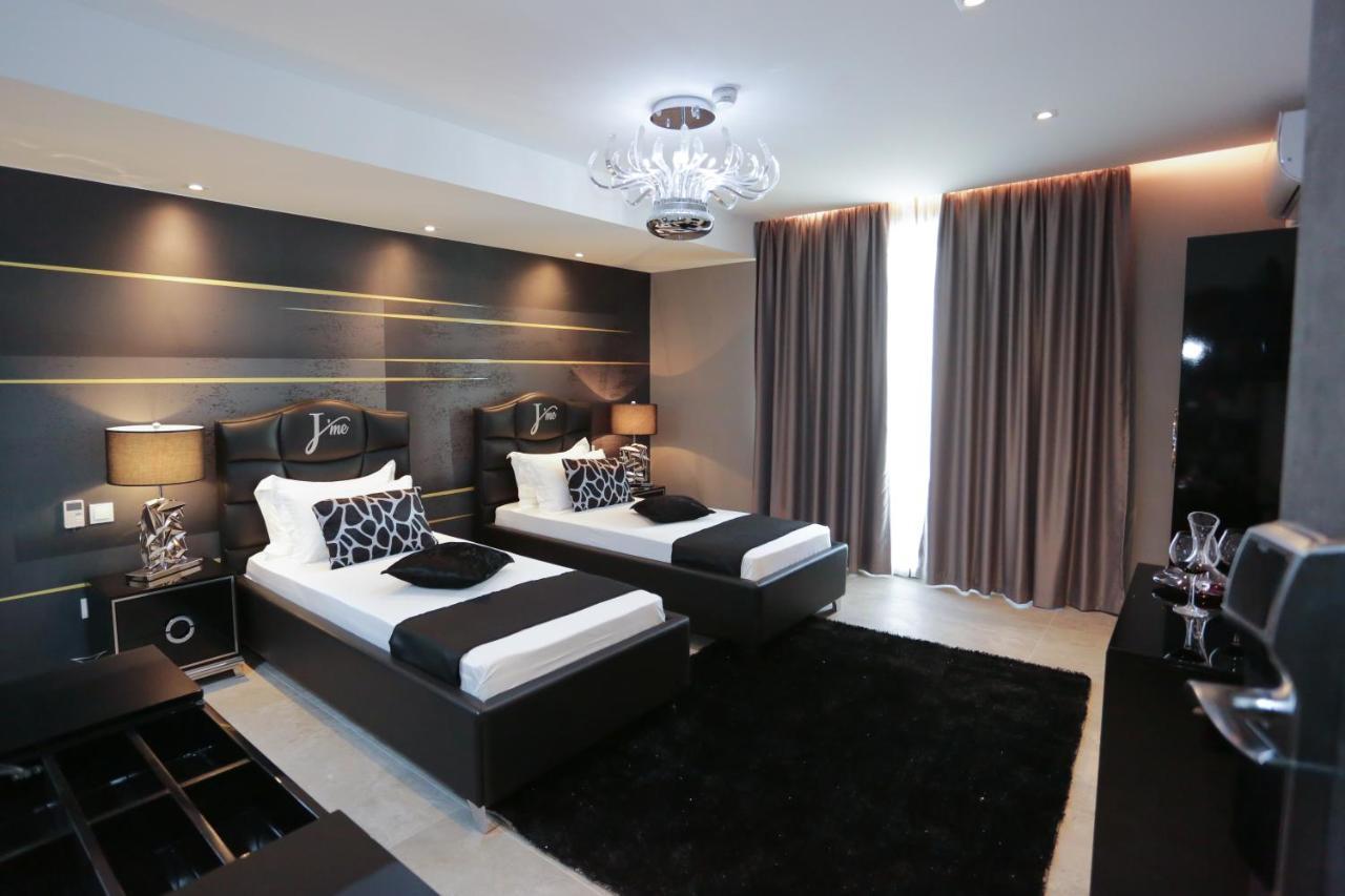 J'me Boutique - Adults Only San Ġiljan
